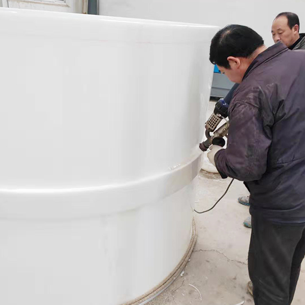 聚丙（bǐng）烯儲罐